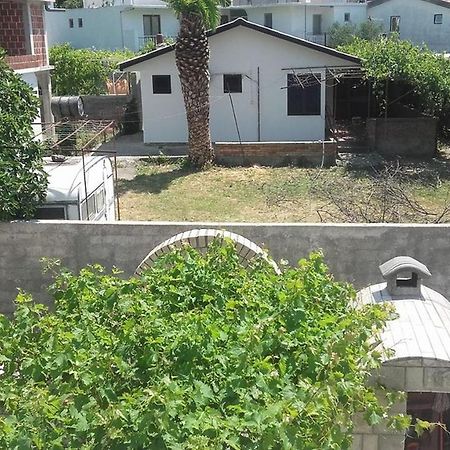 סוטומורה Apartments Avdic מראה חיצוני תמונה
