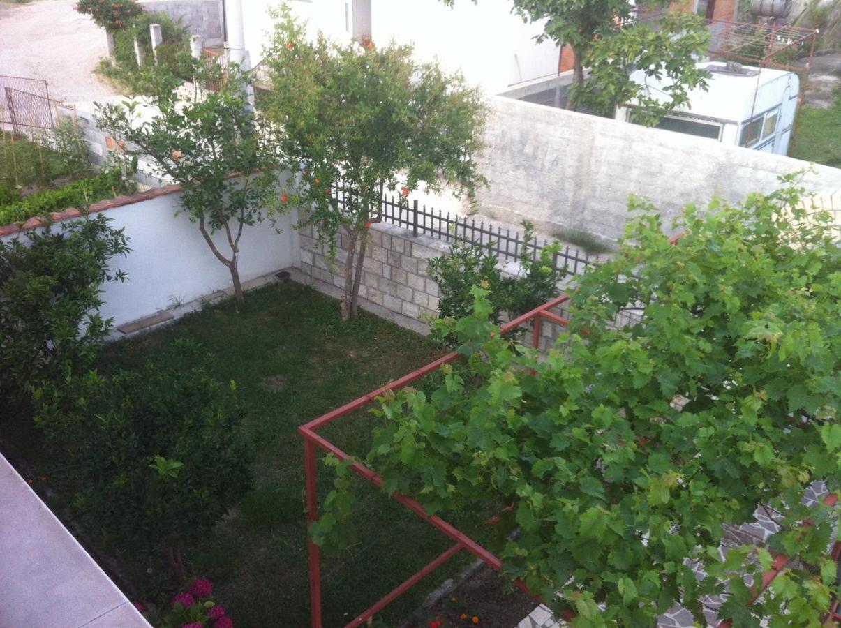 סוטומורה Apartments Avdic מראה חיצוני תמונה