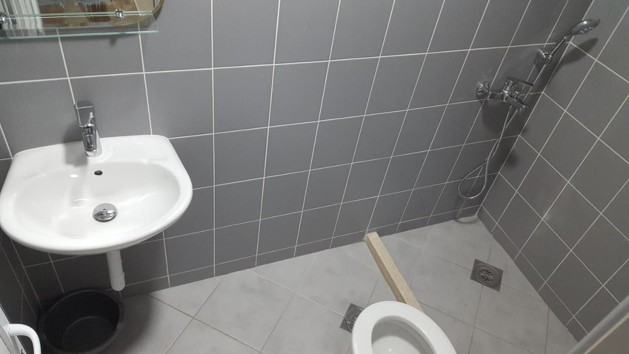 סוטומורה Apartments Avdic מראה חיצוני תמונה